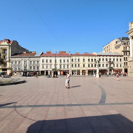 Romantic Lux Vivaldi Suite Svobode Avenue 39 Lviv Dış mekan fotoğraf